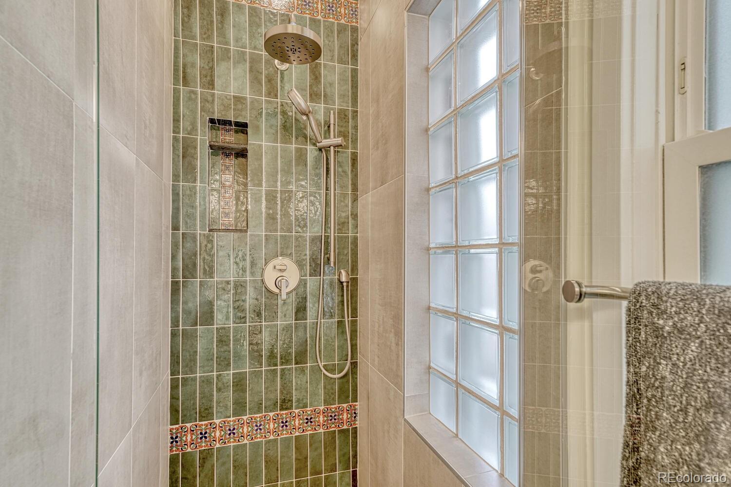 MLS Image #18 for 53 n washington street,denver, Colorado