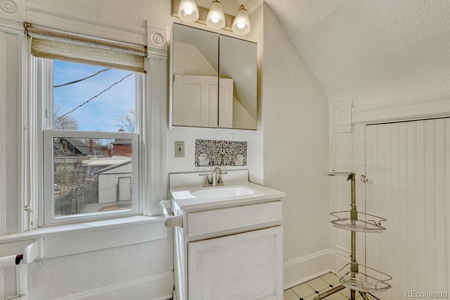 MLS Image #23 for 53 n washington street,denver, Colorado
