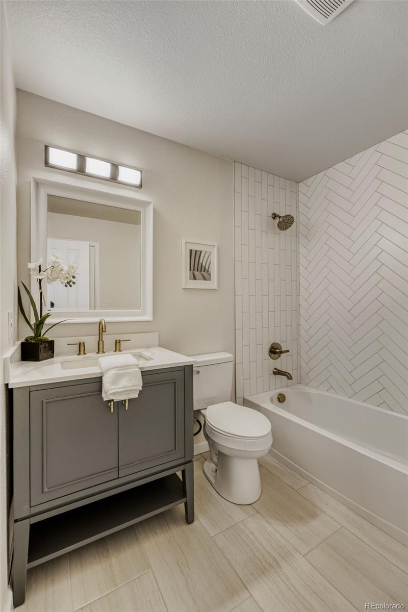 MLS Image #12 for 19795 e cornell avenue,aurora, Colorado