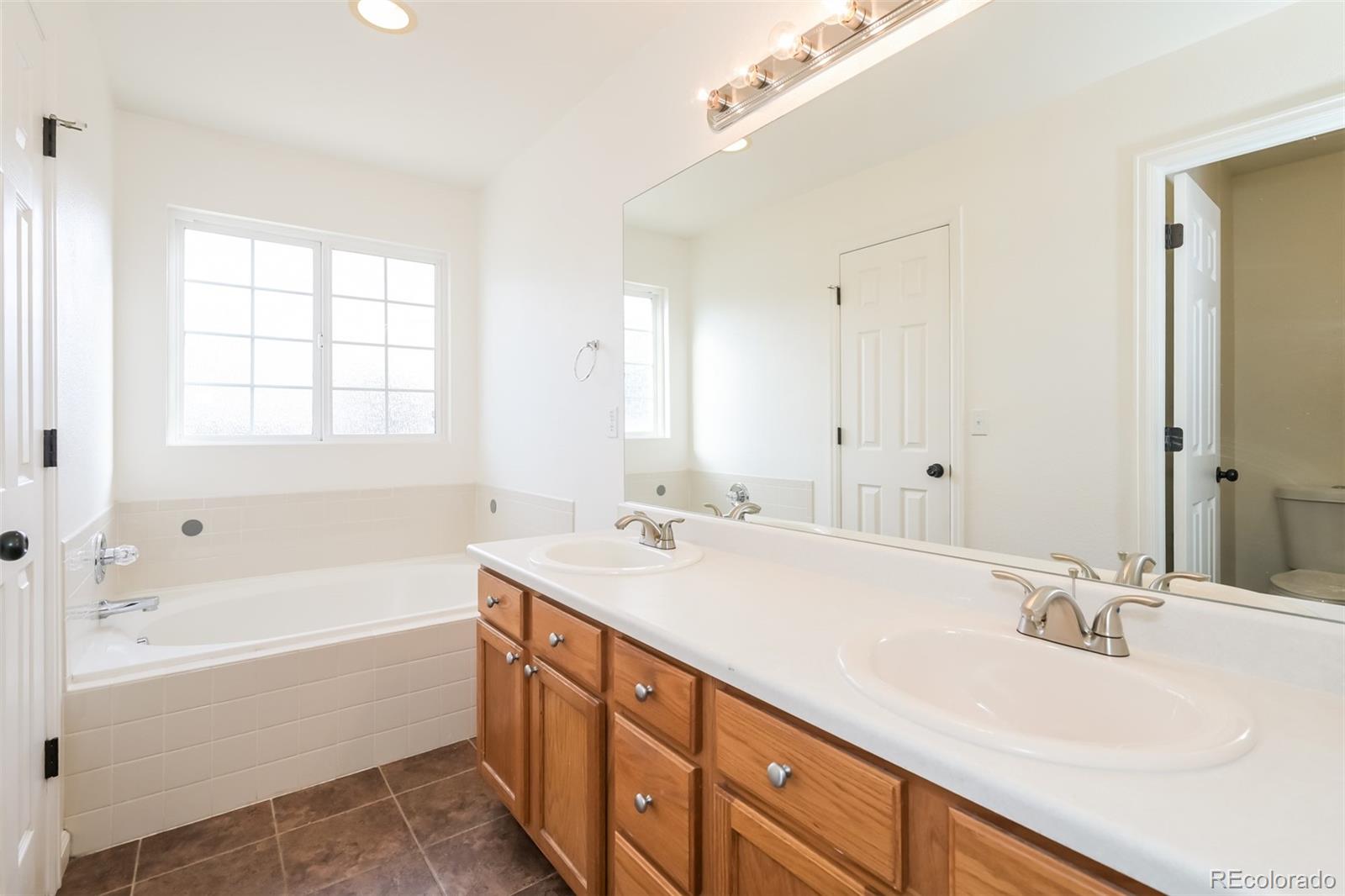 MLS Image #13 for 2604 s dunkirk court,aurora, Colorado