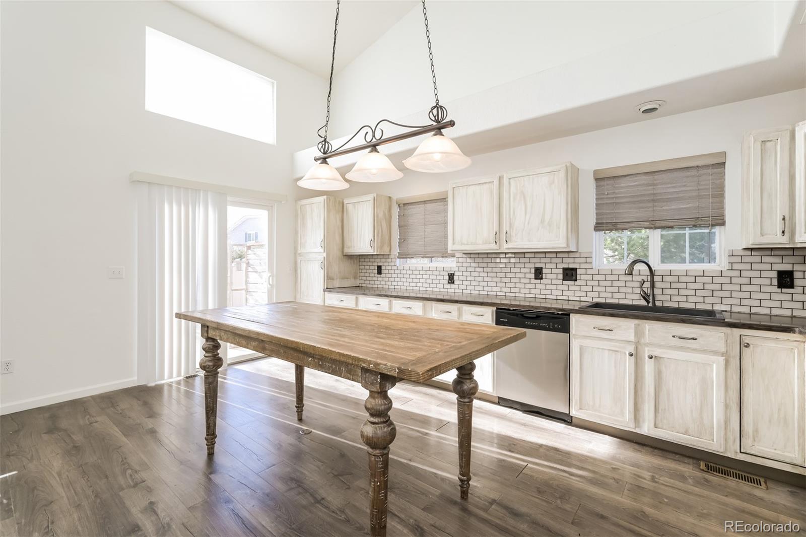 MLS Image #6 for 2604 s dunkirk court,aurora, Colorado