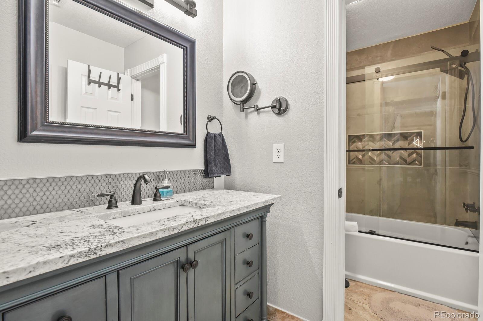 MLS Image #15 for 7947 w brook drive,littleton, Colorado