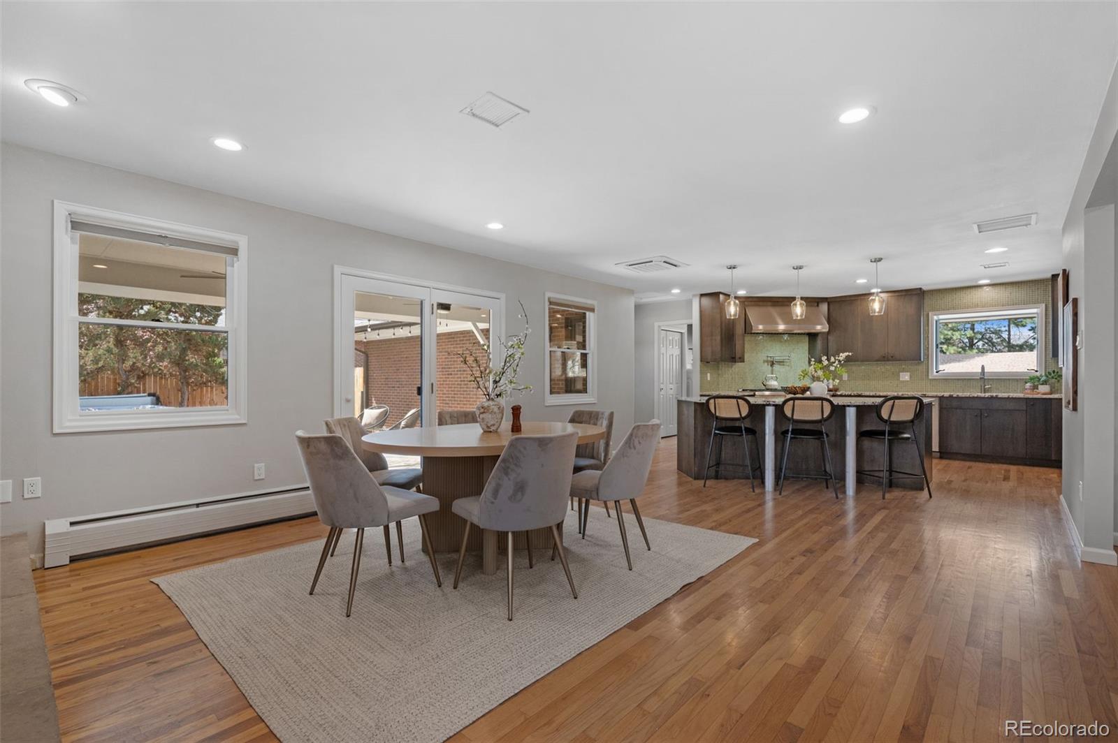 MLS Image #13 for 2738 s langley court,denver, Colorado