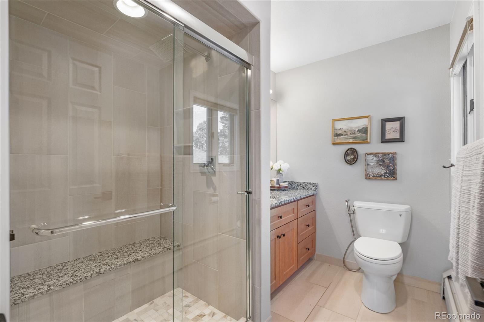 MLS Image #18 for 2738 s langley court,denver, Colorado