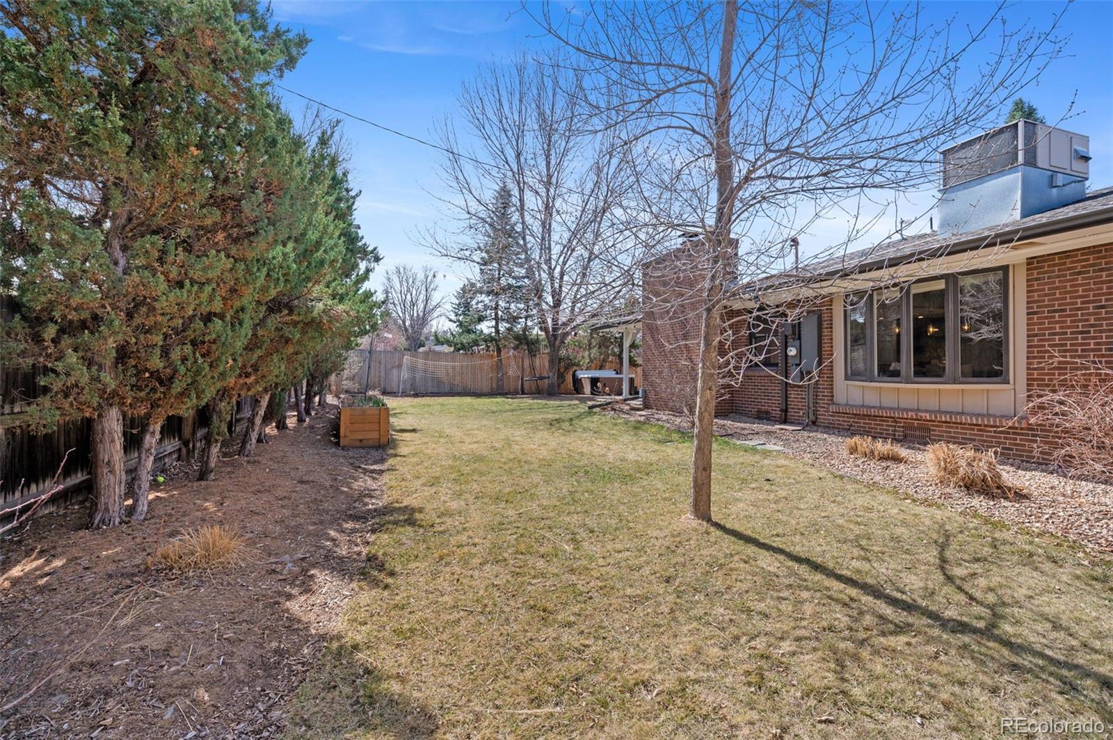 MLS Image #39 for 2738 s langley court,denver, Colorado