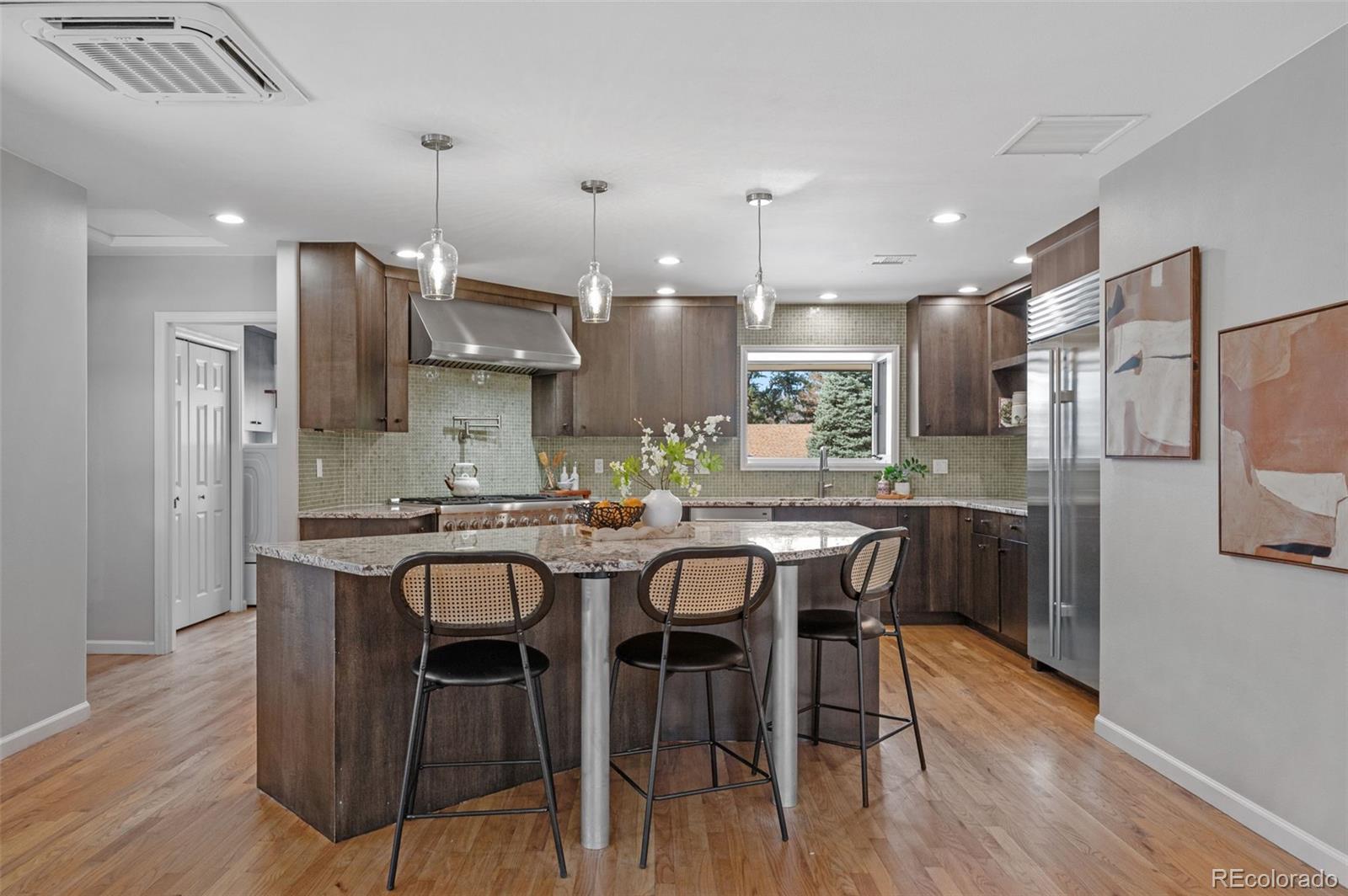 MLS Image #7 for 2738 s langley court,denver, Colorado