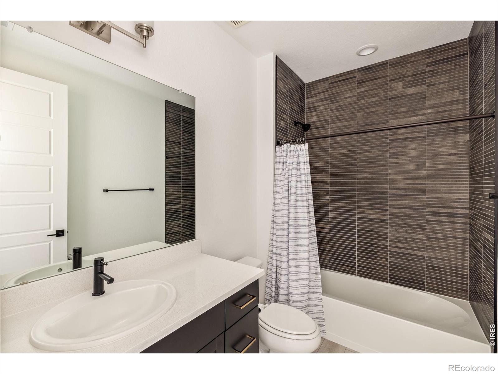 MLS Image #31 for 15325  king court,broomfield, Colorado