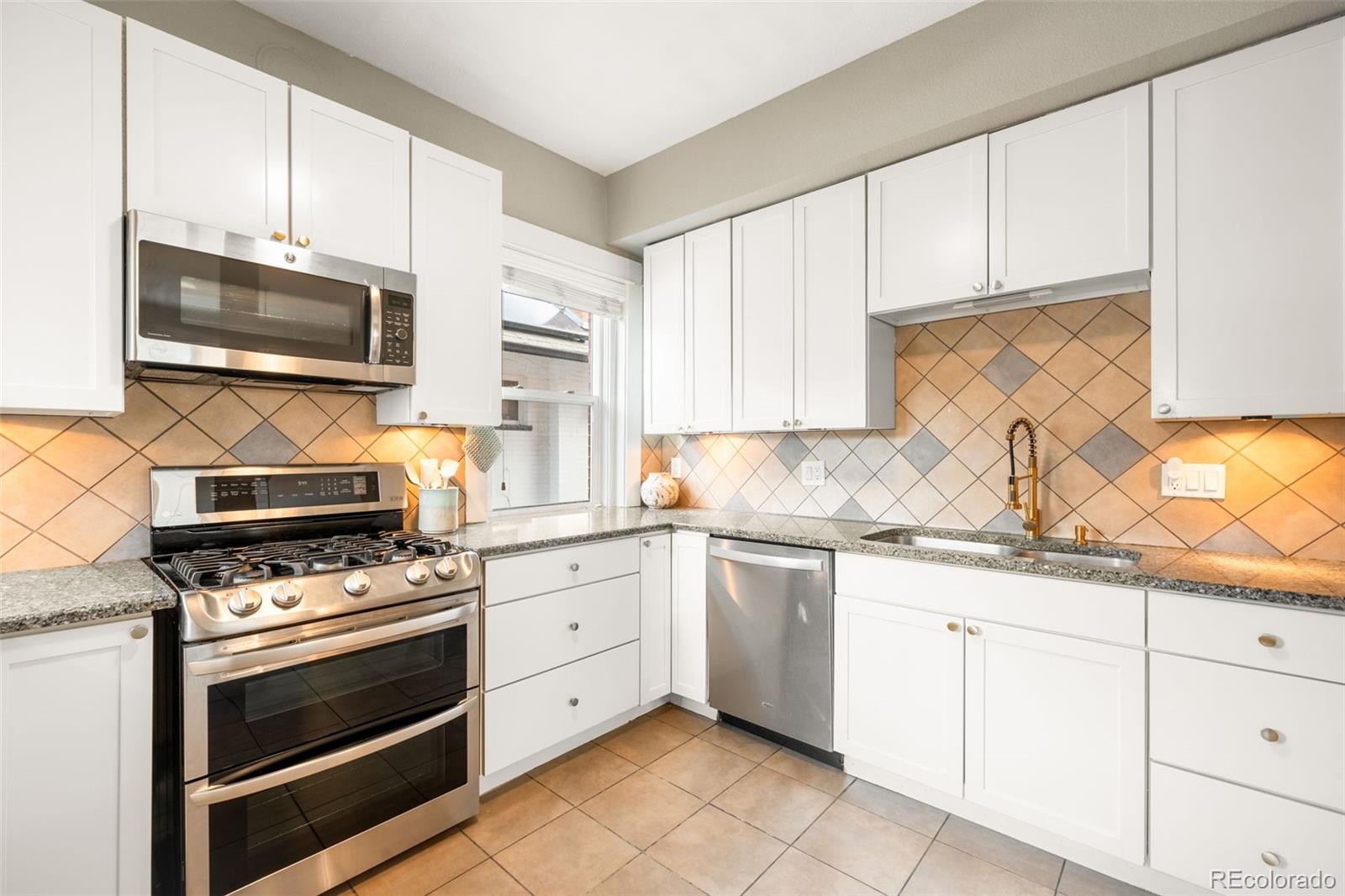 MLS Image #10 for 357 s downing street,denver, Colorado