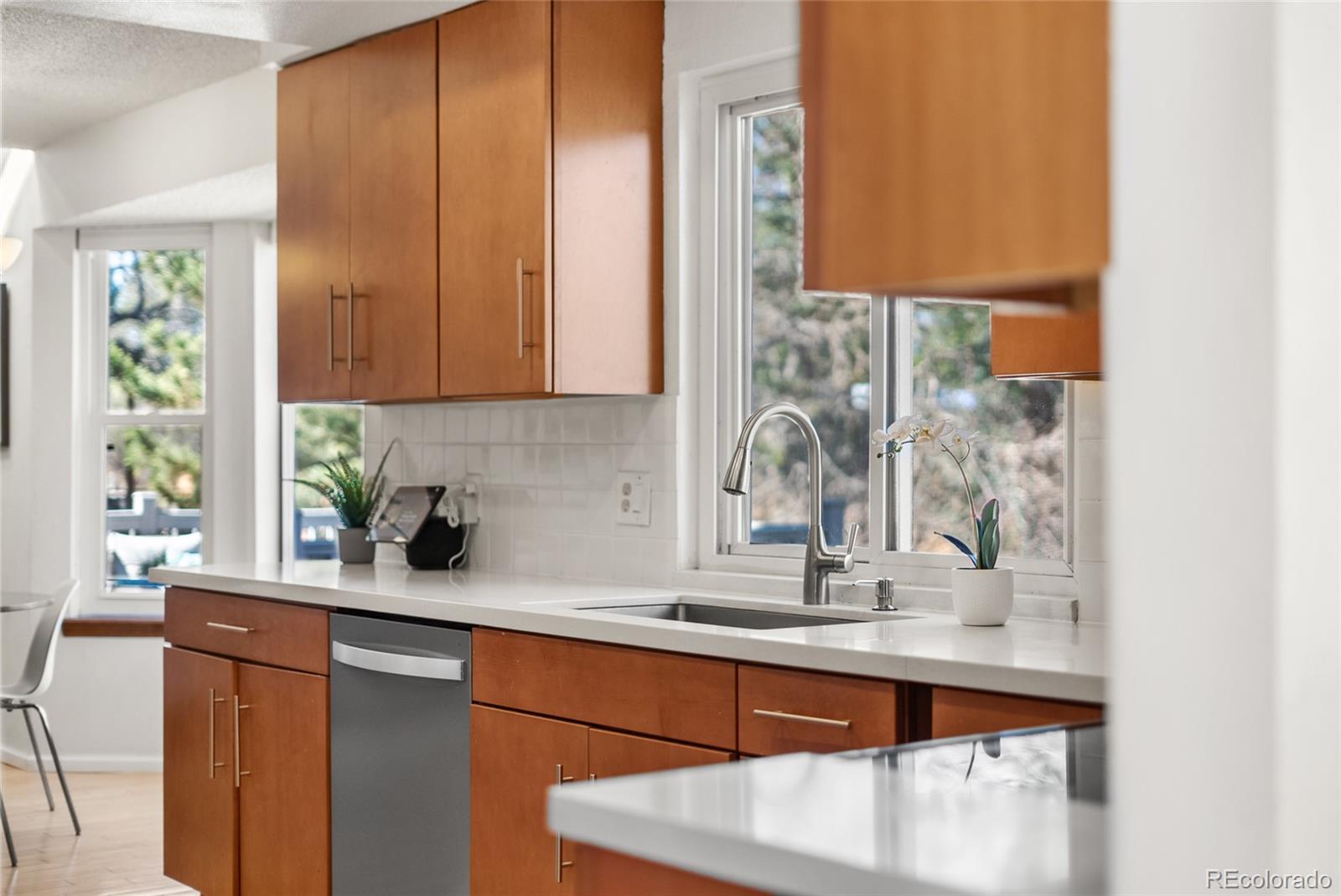 MLS Image #21 for 7512 s madison circle,centennial, Colorado