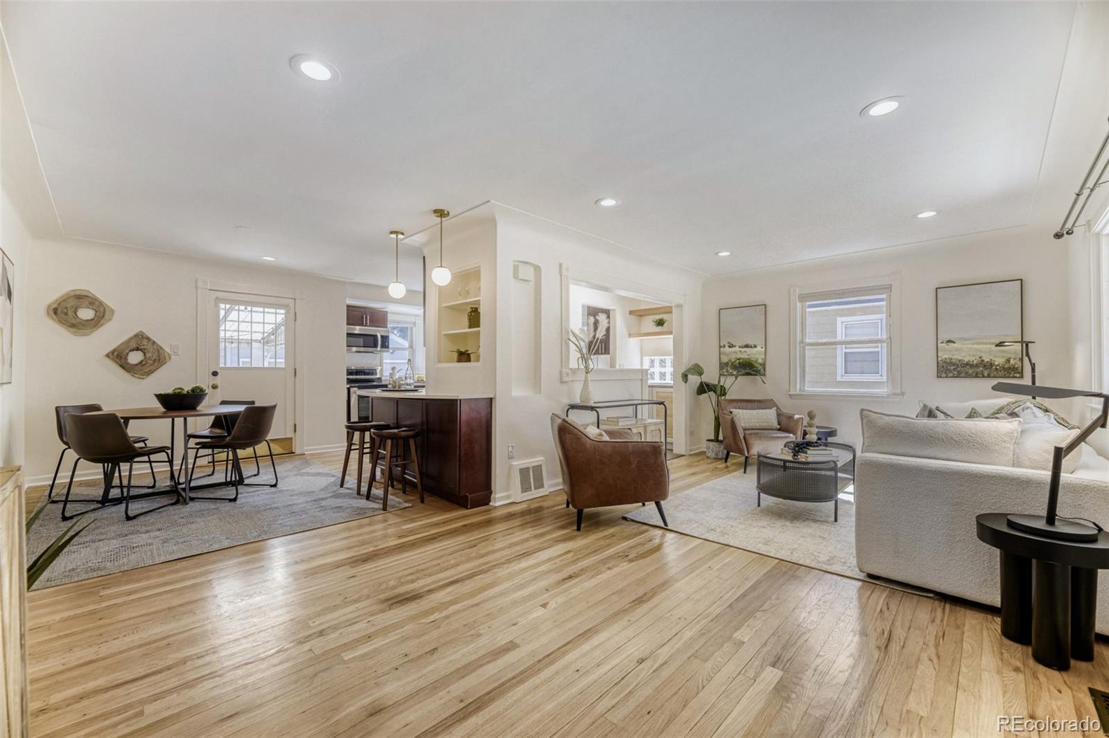 MLS Image #3 for 2770 s franklin street,denver, Colorado