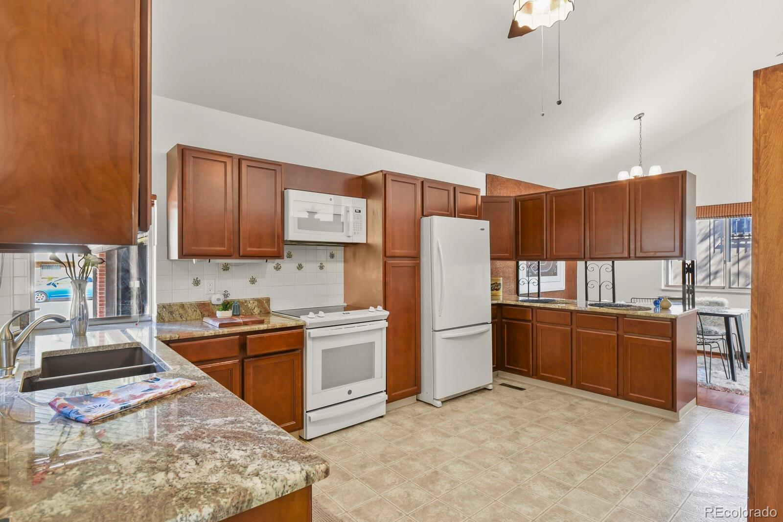 MLS Image #10 for 3402 s dallas court,denver, Colorado