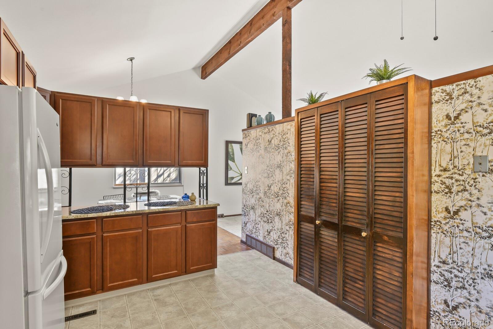 MLS Image #11 for 3402 s dallas court,denver, Colorado