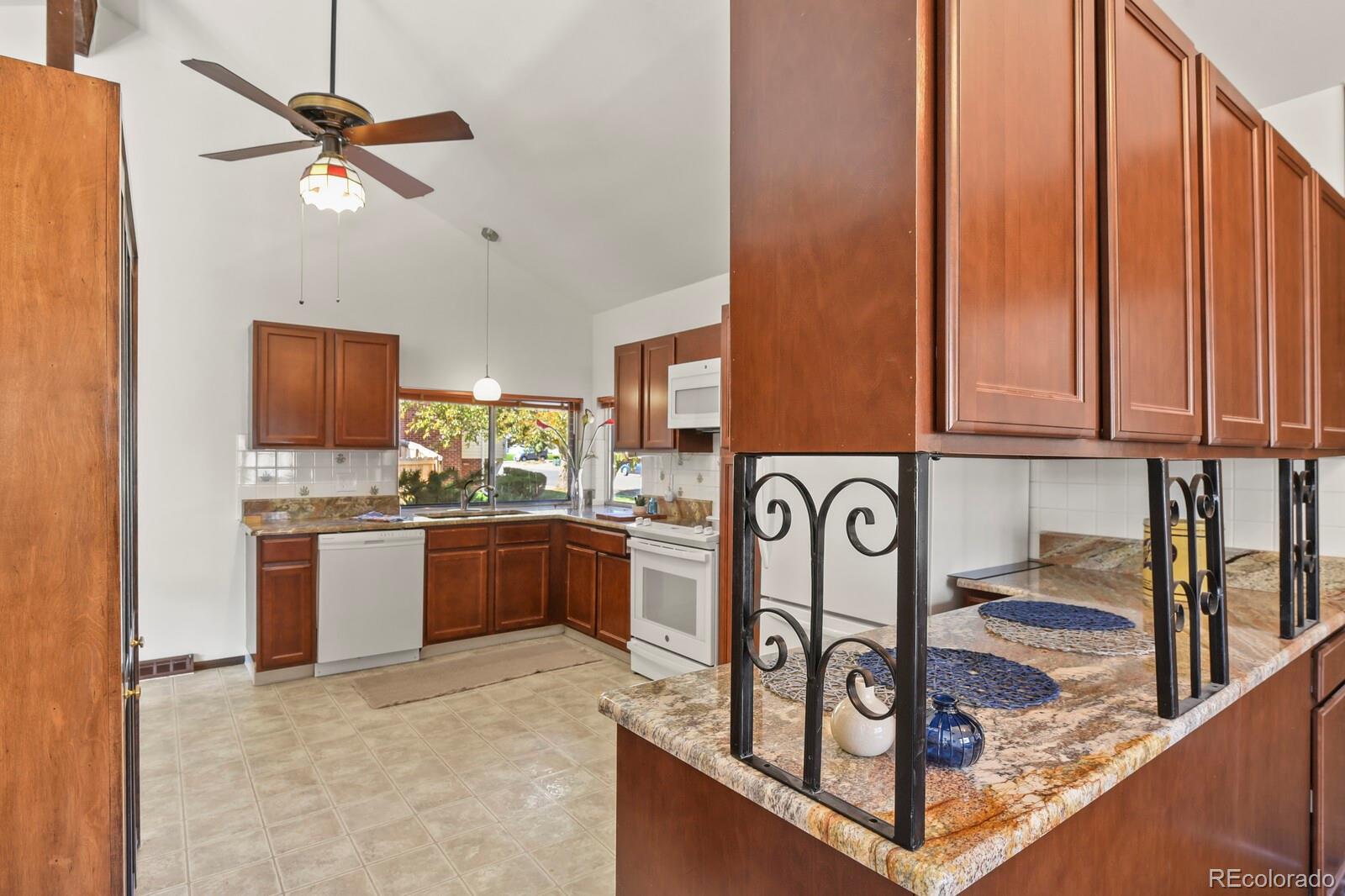 MLS Image #8 for 3402 s dallas court,denver, Colorado