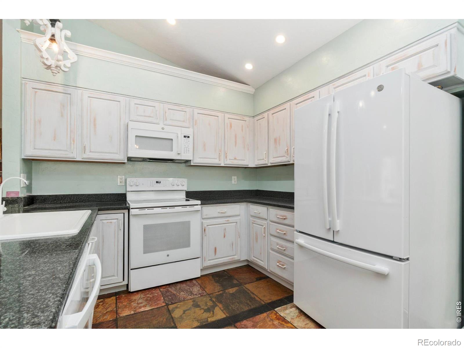 MLS Image #15 for 8200 s locust way,centennial, Colorado