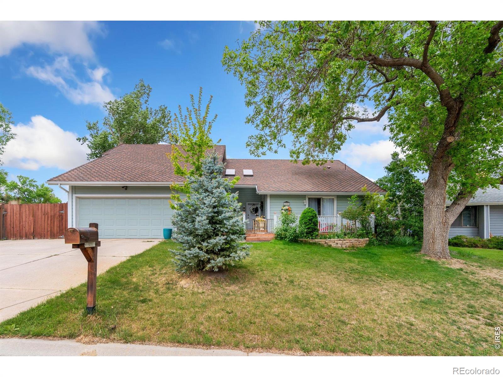 MLS Image #2 for 8200 s locust way,centennial, Colorado