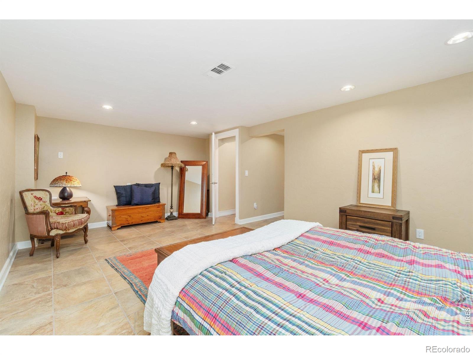 MLS Image #33 for 8200 s locust way,centennial, Colorado