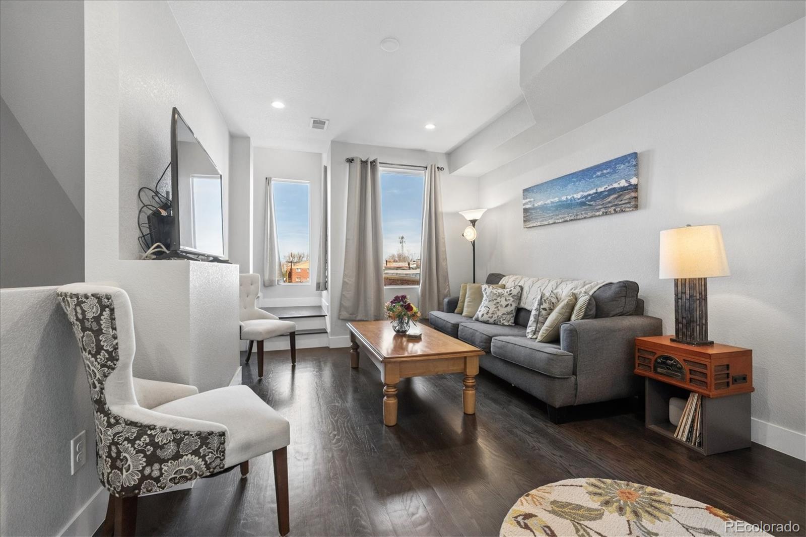 MLS Image #10 for 1583  grove street 2,denver, Colorado