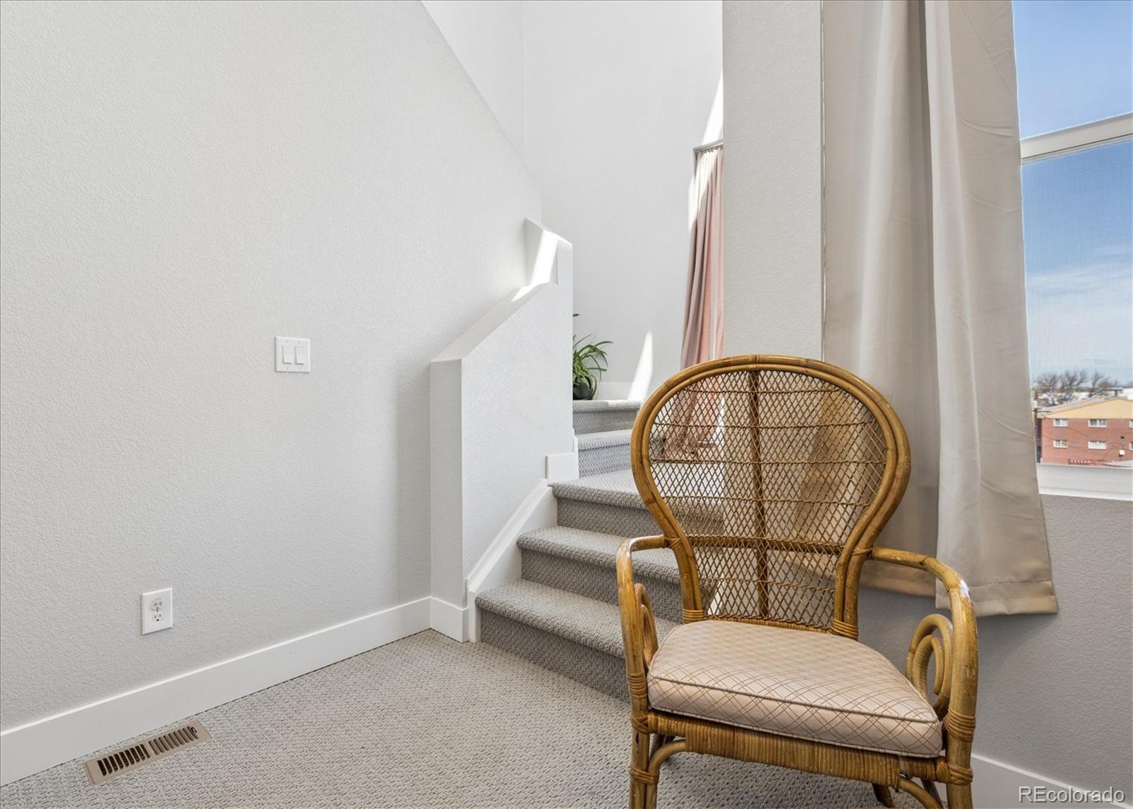 MLS Image #15 for 1583  grove street 2,denver, Colorado
