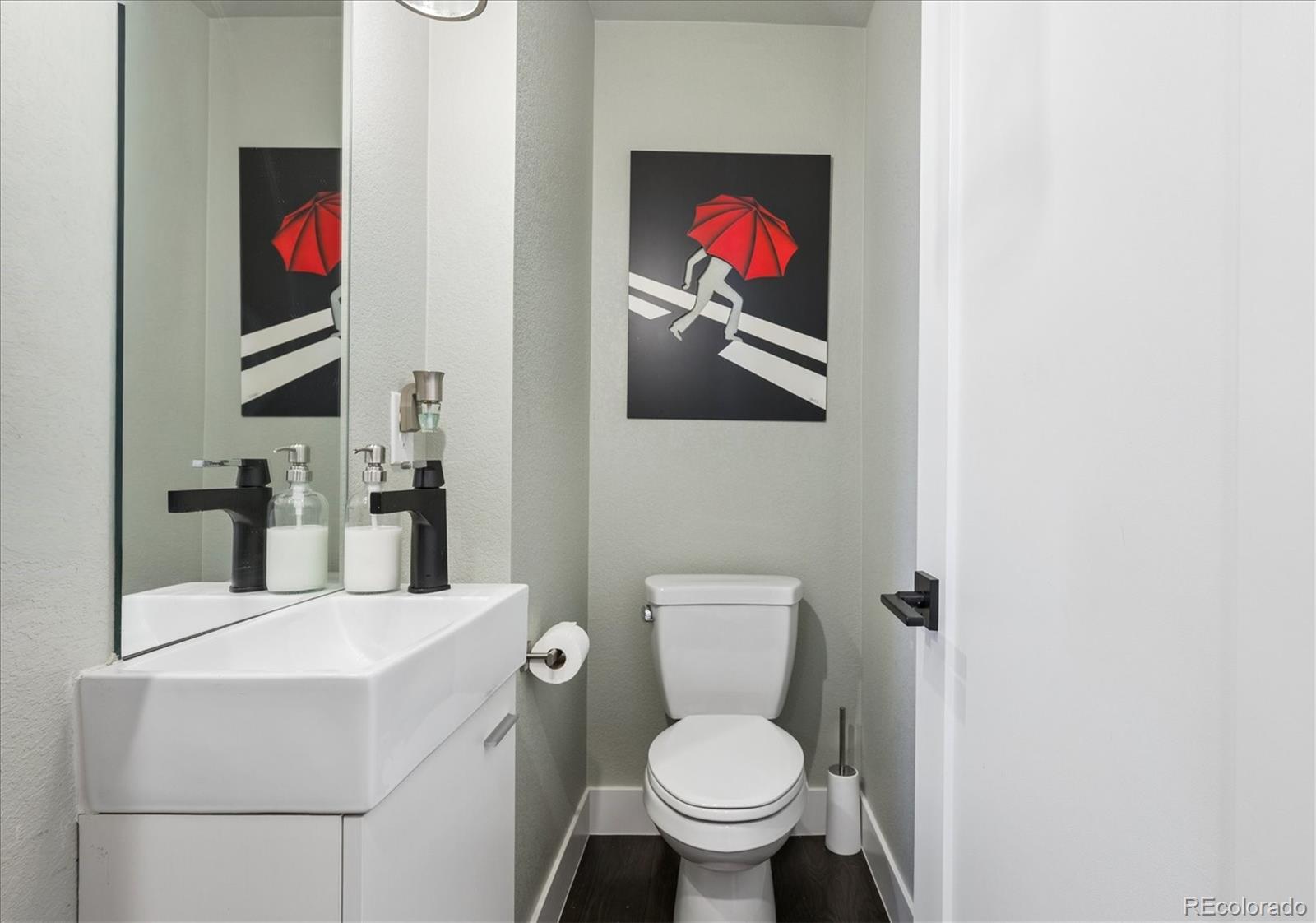 MLS Image #4 for 1583  grove street 2,denver, Colorado