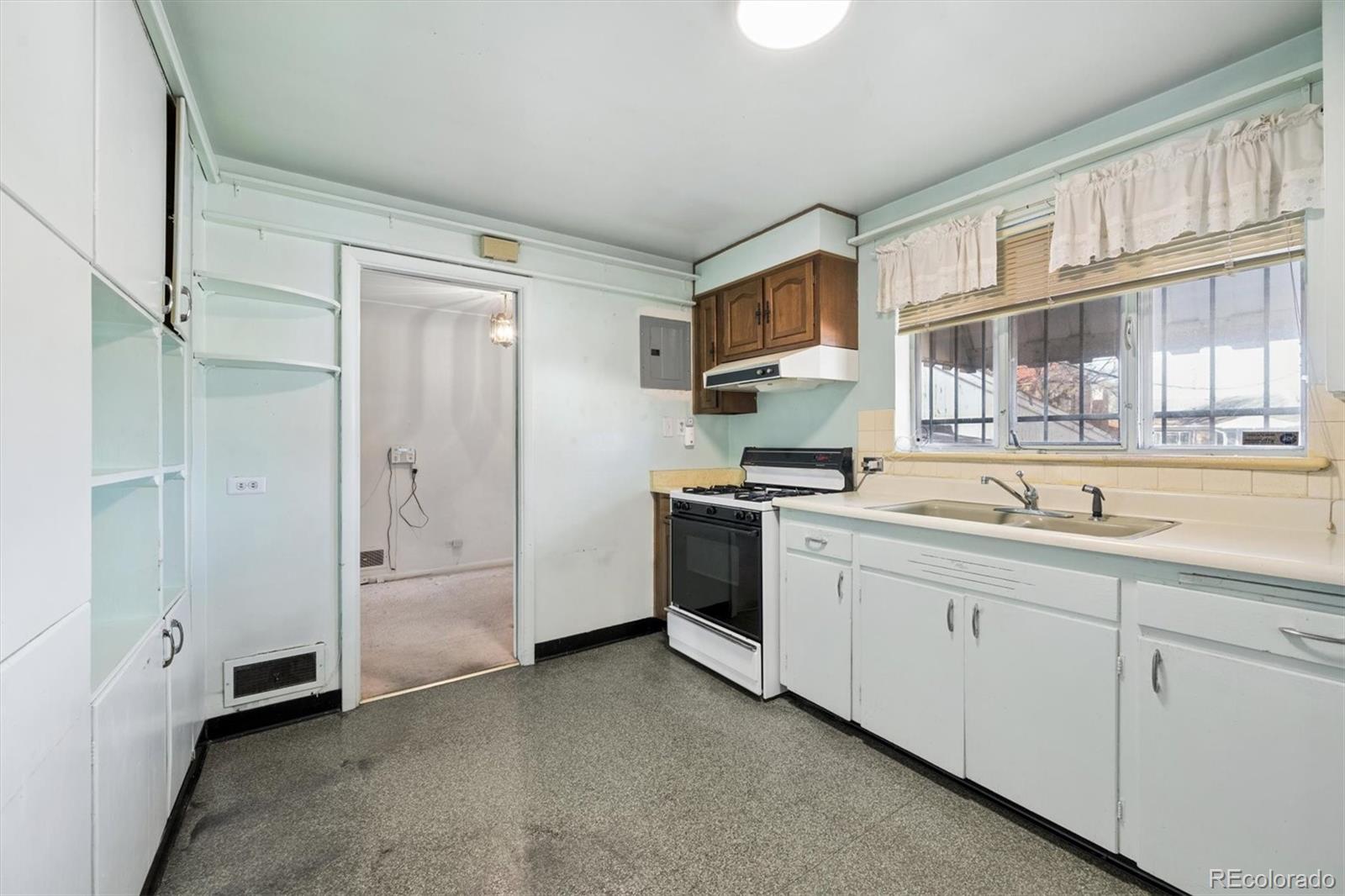 MLS Image #5 for 2651  albion street,denver, Colorado