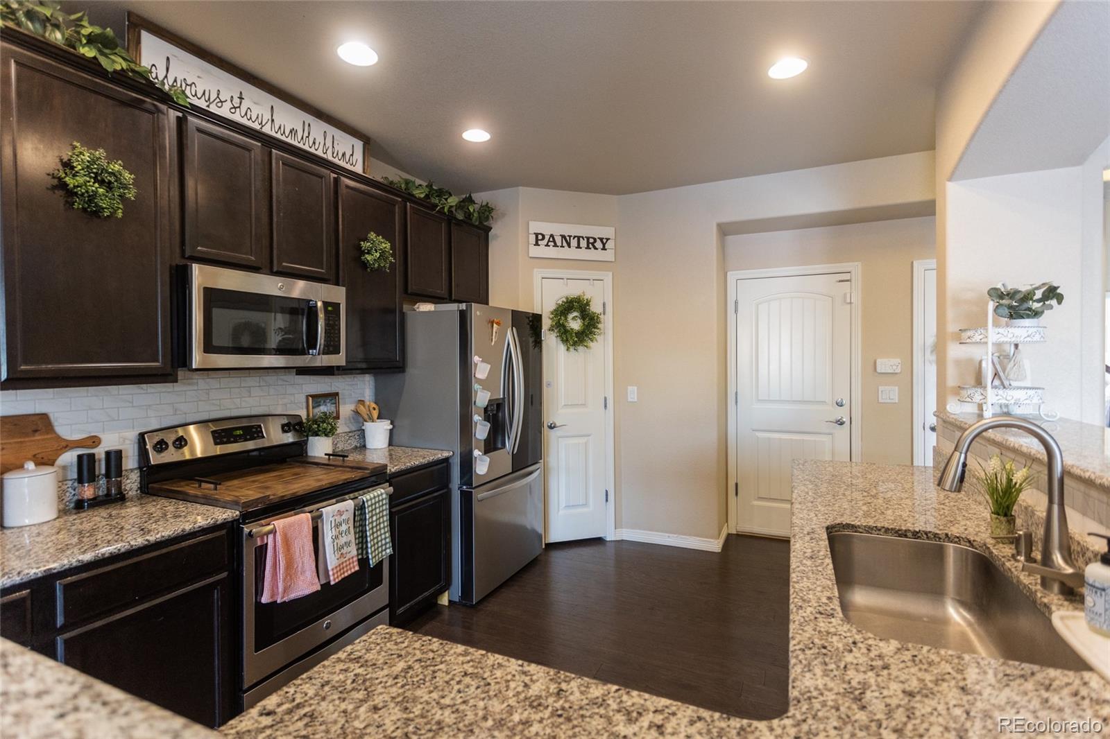 MLS Image #5 for 7856  morning dew road,colorado springs, Colorado