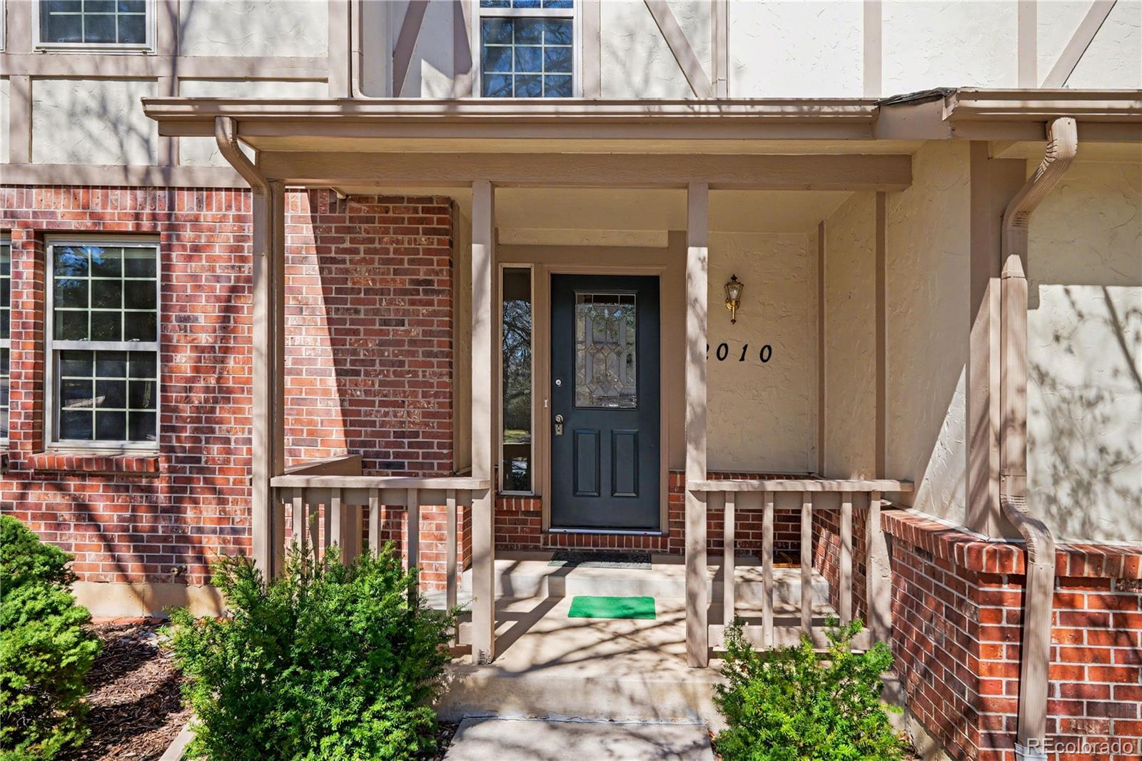 MLS Image #1 for 2010  tabor court,colorado springs, Colorado