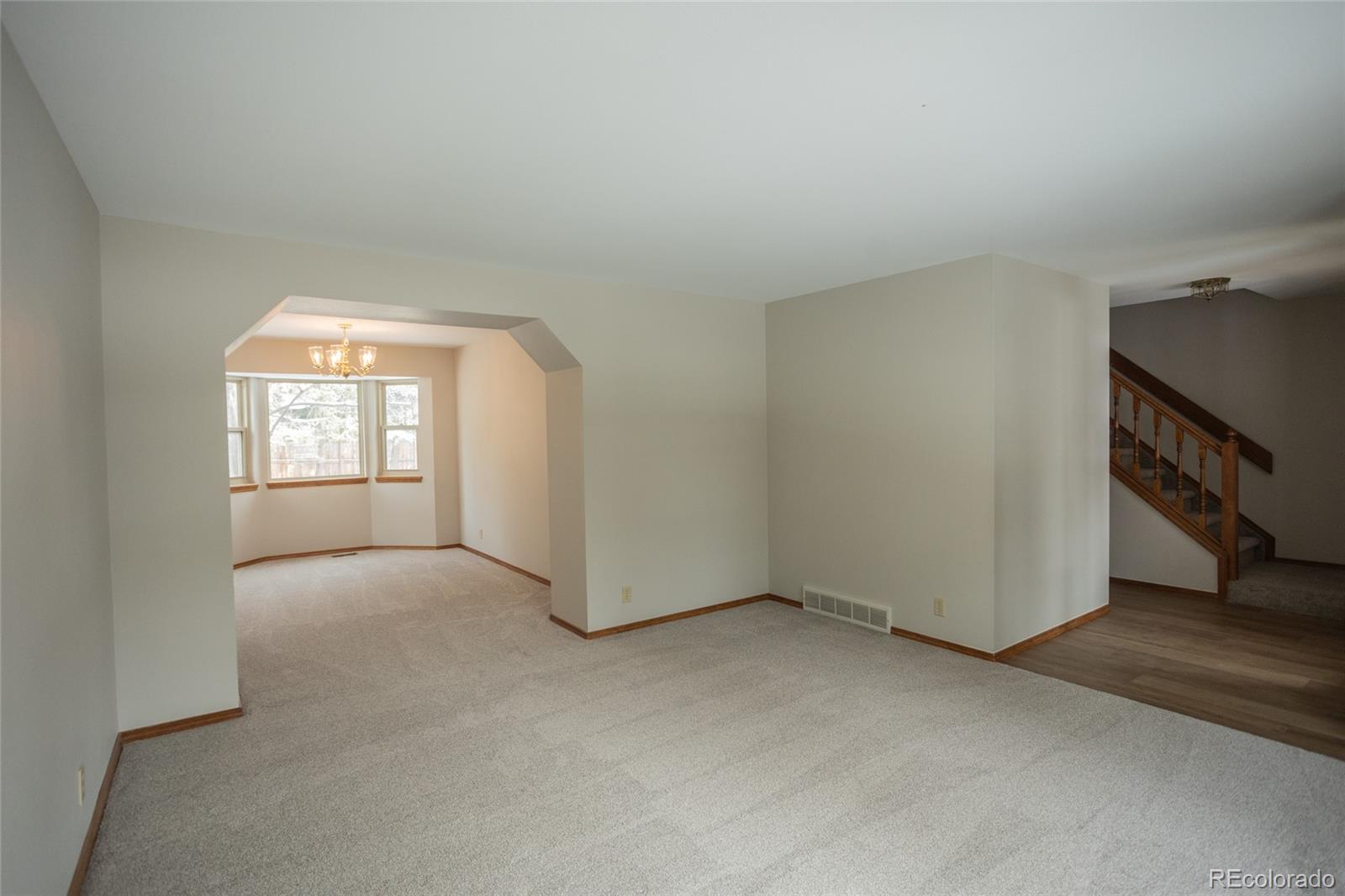 MLS Image #8 for 2010  tabor court,colorado springs, Colorado