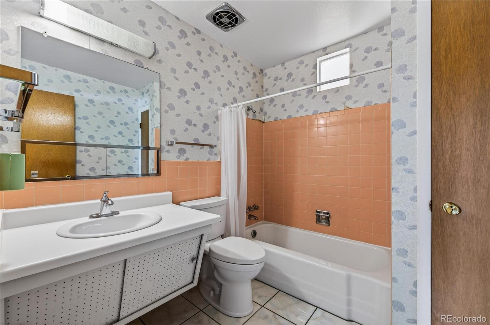 MLS Image #13 for 5051 w geddes circle,littleton, Colorado