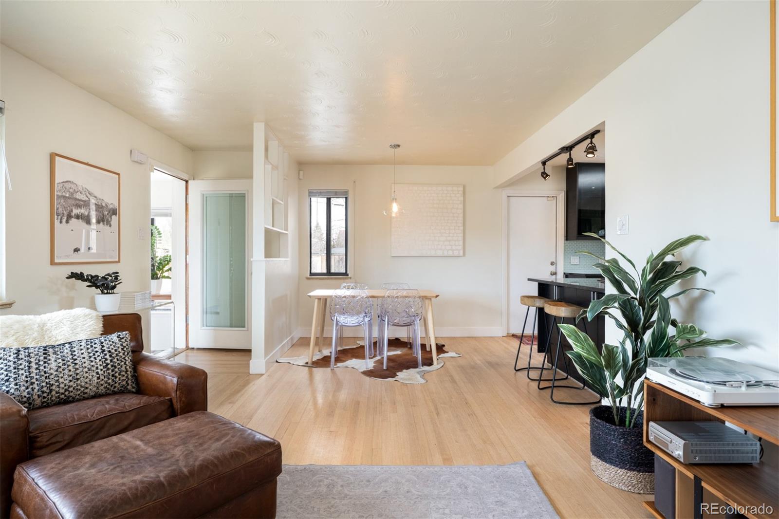 MLS Image #13 for 10600 e 23rd avenue,aurora, Colorado