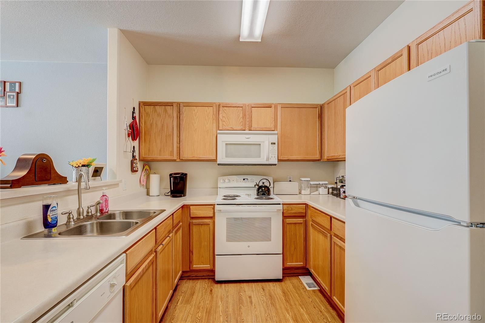 MLS Image #10 for 204  blue bonnet drive ,brighton, Colorado
