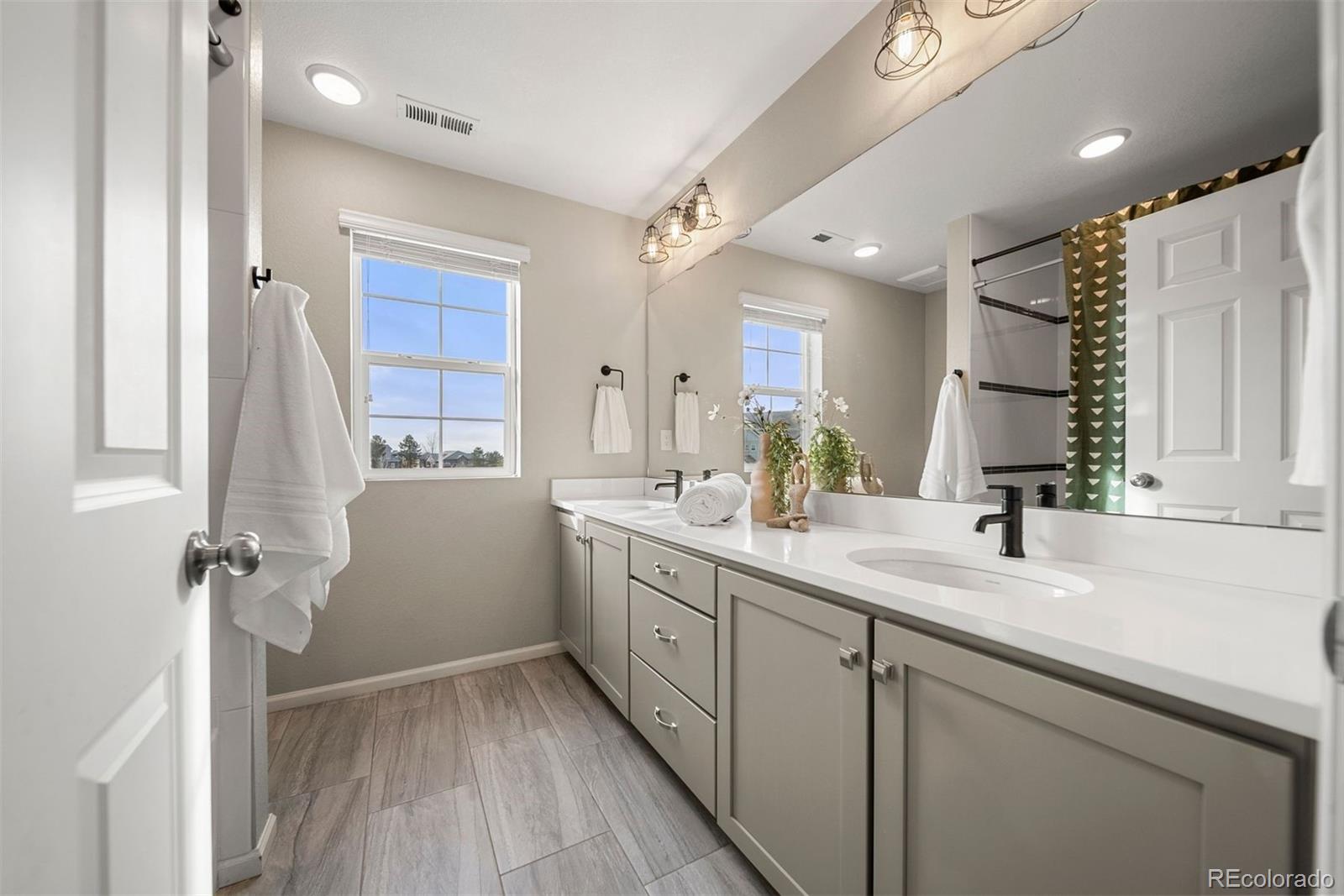MLS Image #39 for 16021  fairway drive,commerce city, Colorado