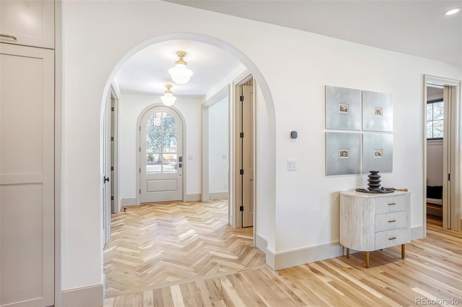 MLS Image #13 for 1842 s corona street,denver, Colorado