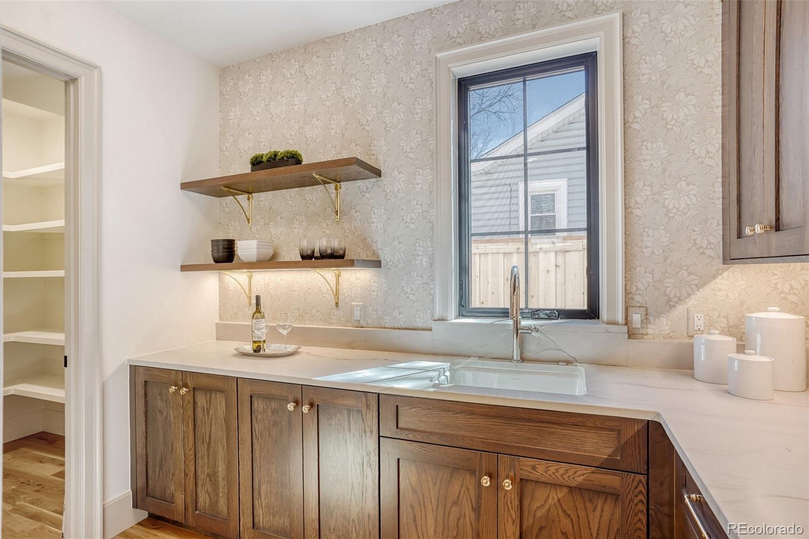 MLS Image #15 for 1842 s corona street,denver, Colorado