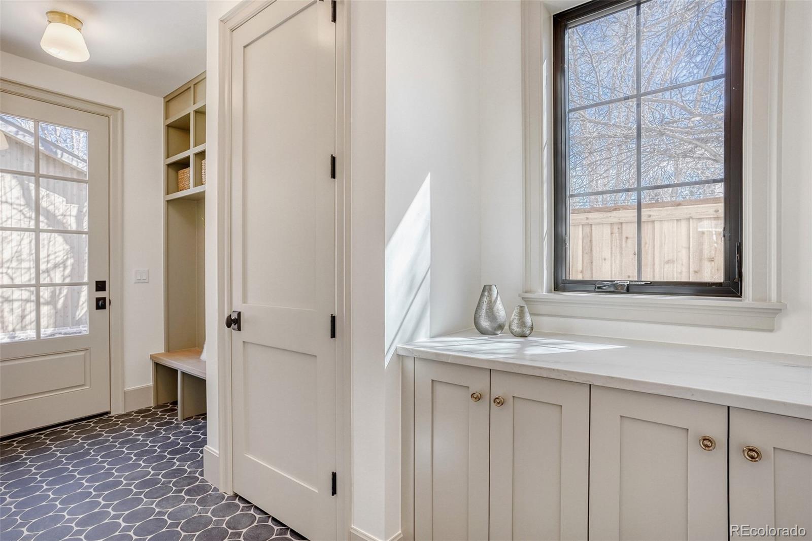 MLS Image #29 for 1842 s corona street,denver, Colorado