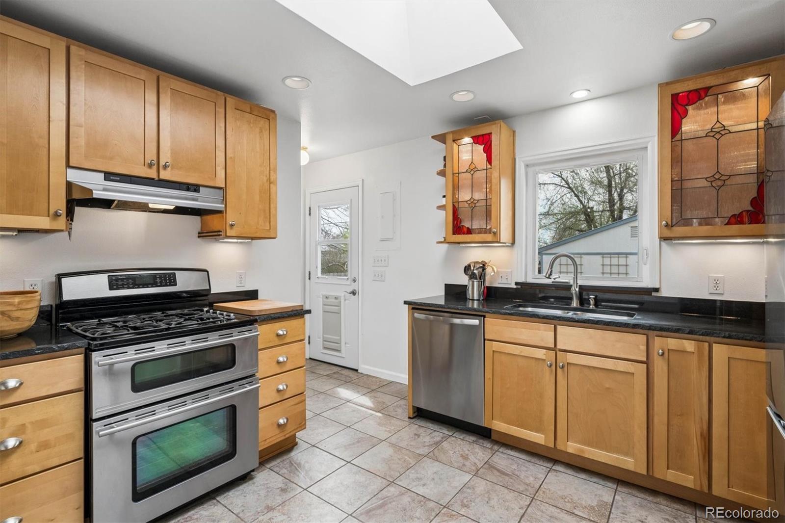 MLS Image #5 for 4695 s clarkson street,englewood, Colorado