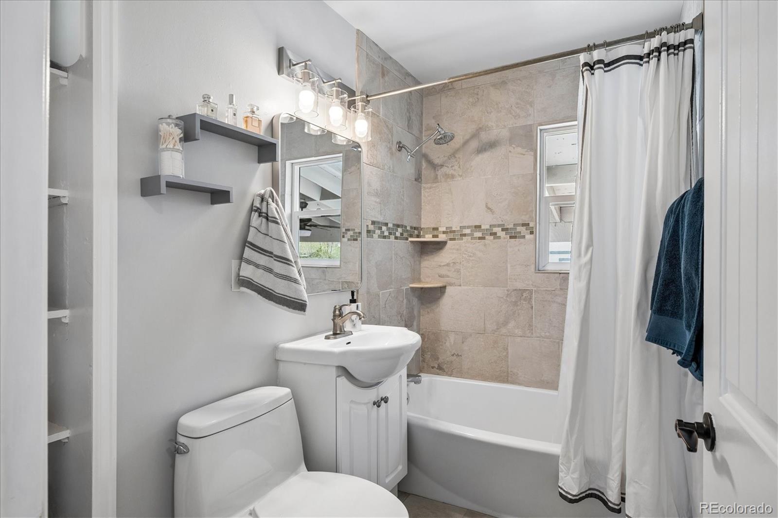 MLS Image #8 for 4695 s clarkson street,englewood, Colorado