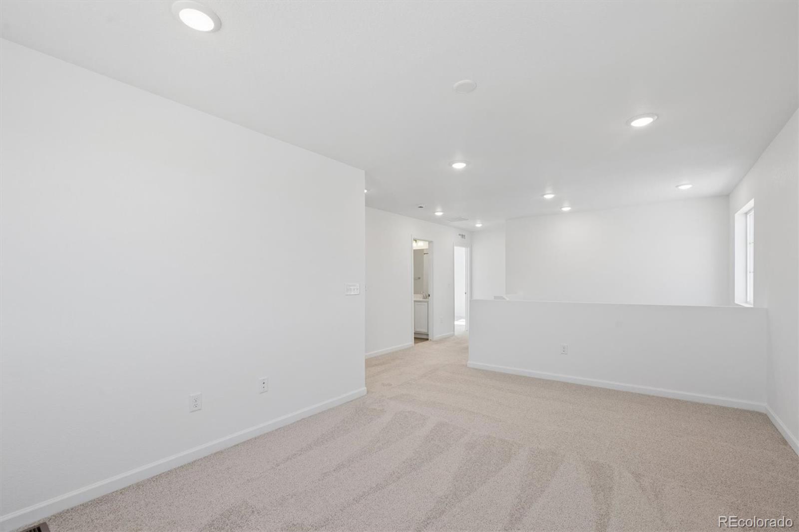MLS Image #12 for 414 s rifle street,aurora, Colorado