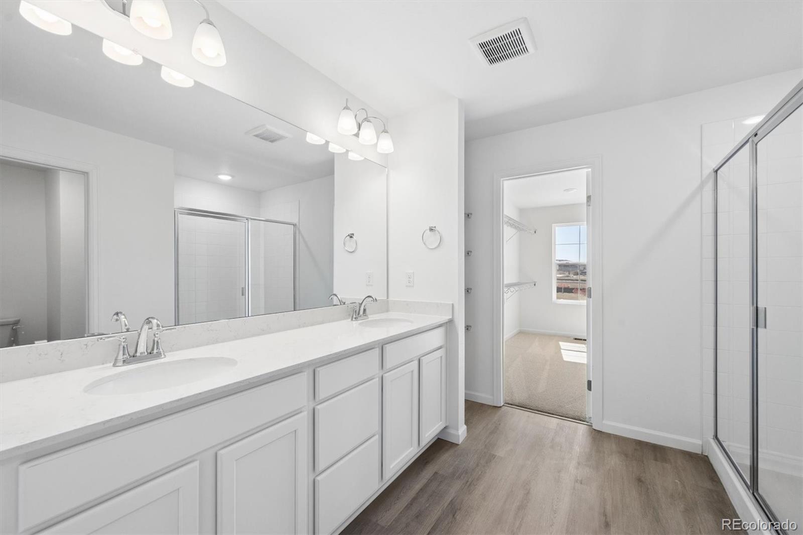 MLS Image #14 for 414 s rifle street,aurora, Colorado