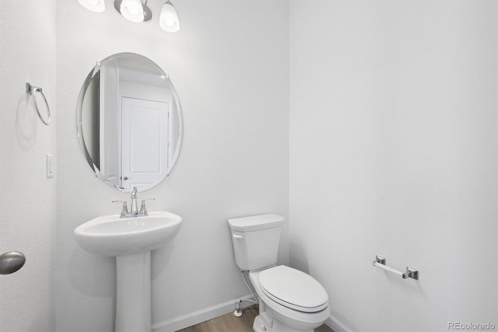 MLS Image #4 for 414 s rifle street,aurora, Colorado