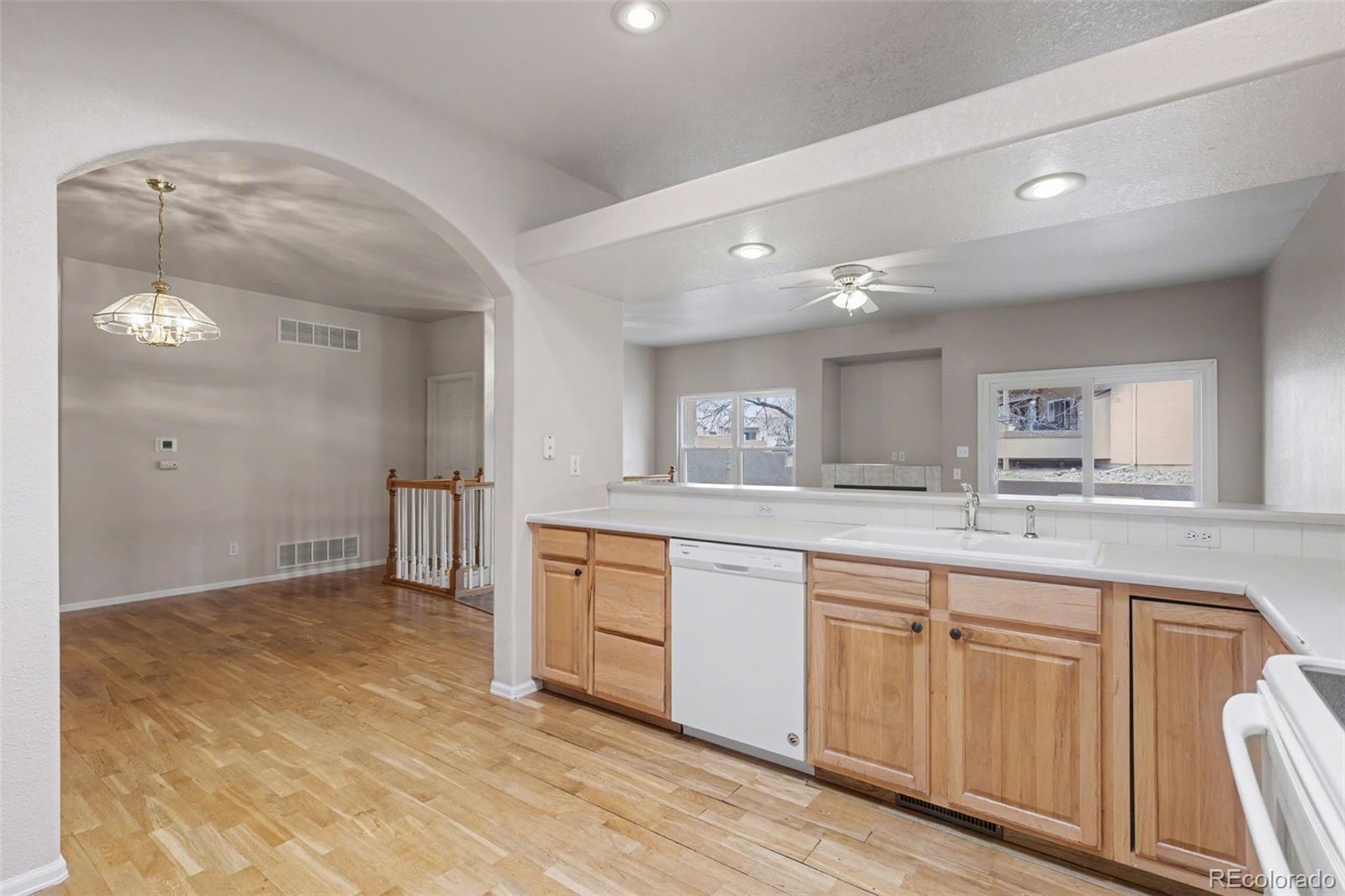 MLS Image #11 for 250 e poppy lane,pueblo, Colorado