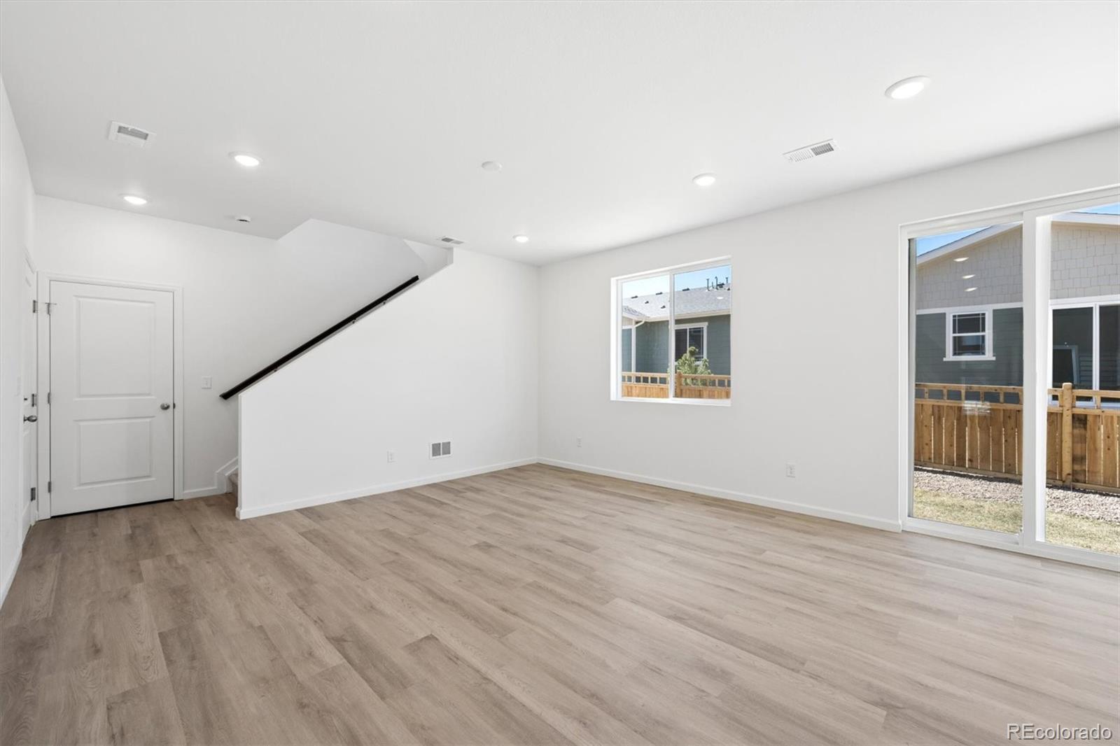 MLS Image #2 for 6607 n nepal court,aurora, Colorado