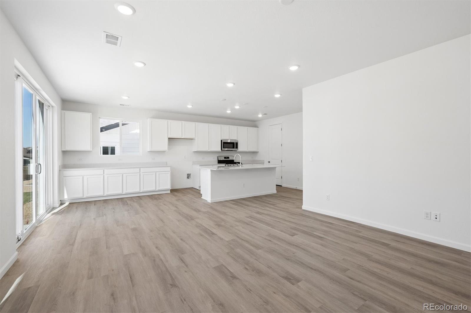 MLS Image #4 for 6607 n nepal court,aurora, Colorado