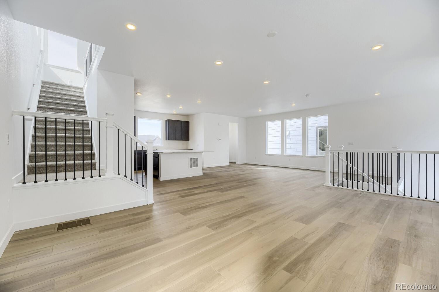 MLS Image #1 for 16775 e kettle avenue,centennial, Colorado
