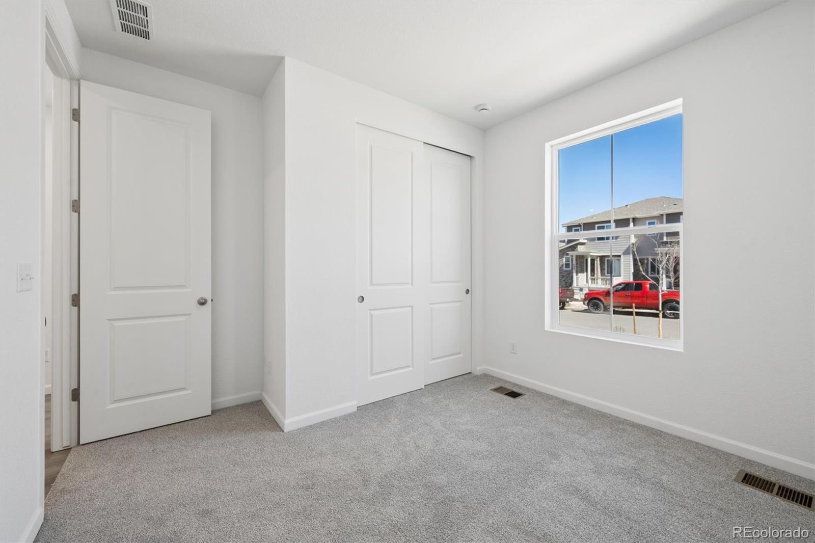 MLS Image #3 for 6617 n nepal court,aurora, Colorado