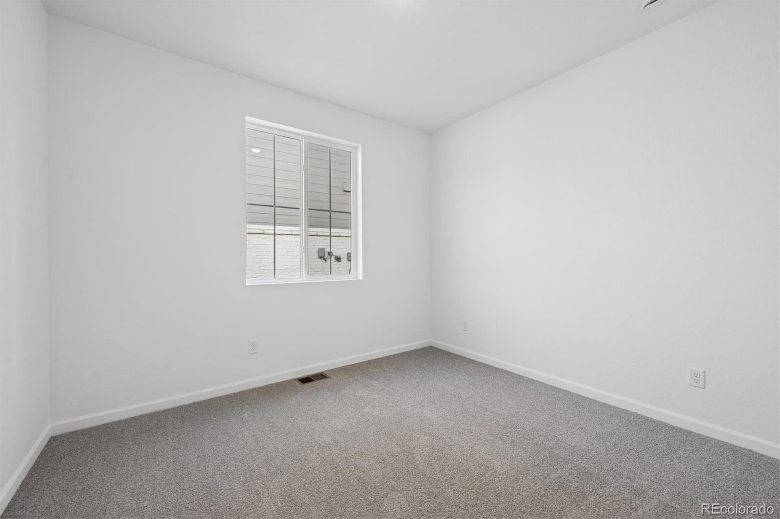 MLS Image #5 for 6617 n nepal court,aurora, Colorado