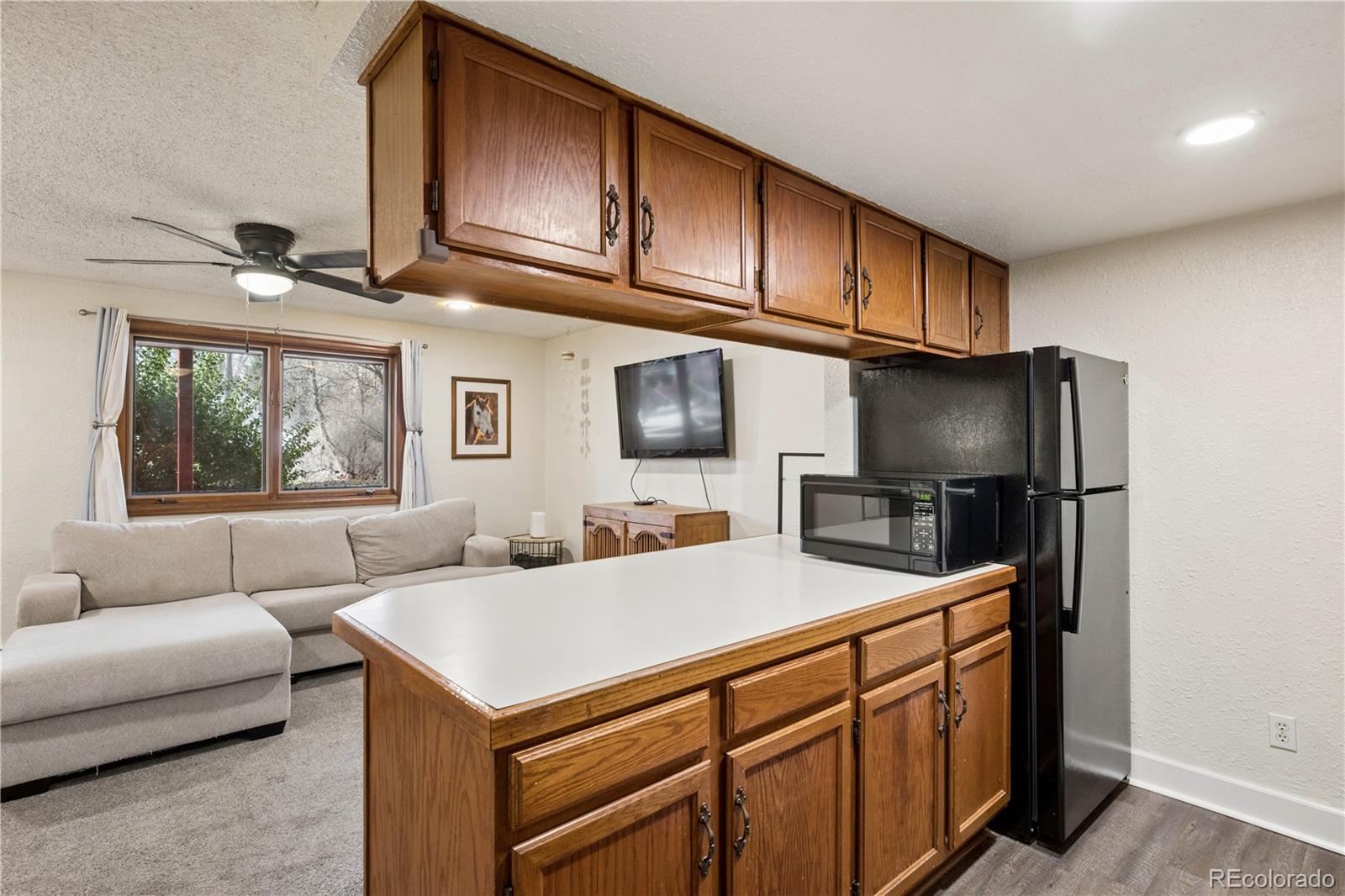 MLS Image #8 for 1370  estes street 102,lakewood, Colorado