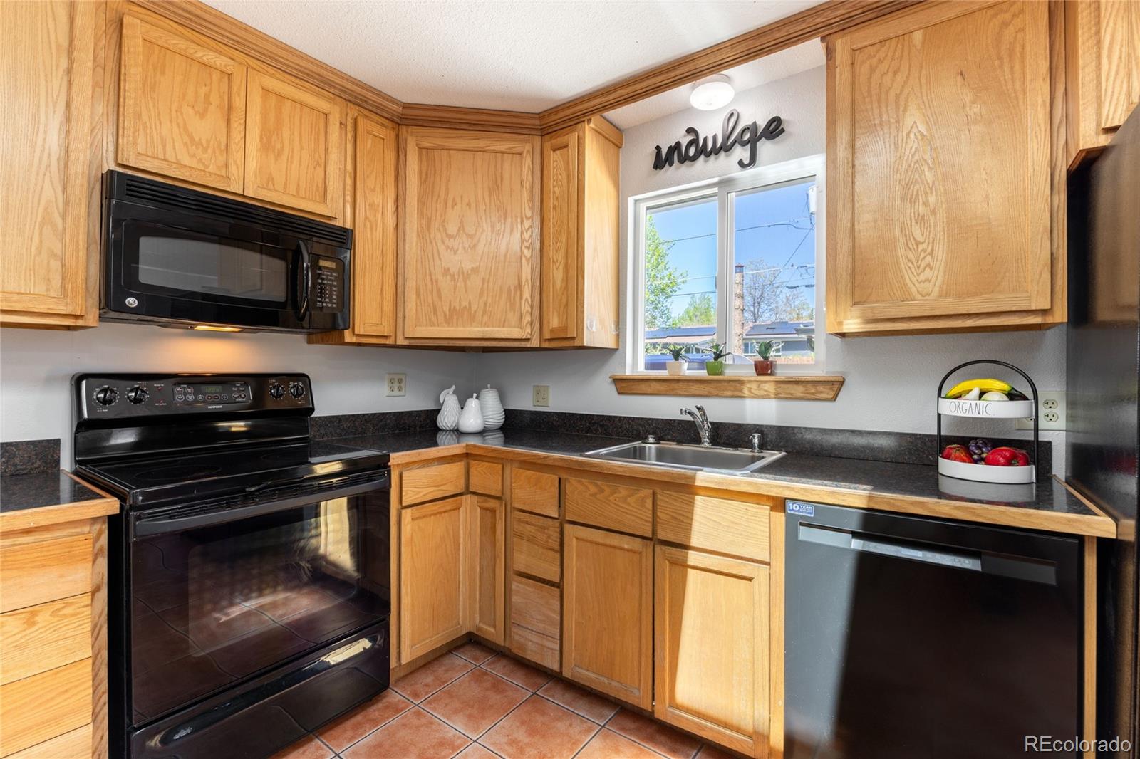 MLS Image #5 for 1961  phillips drive,northglenn, Colorado