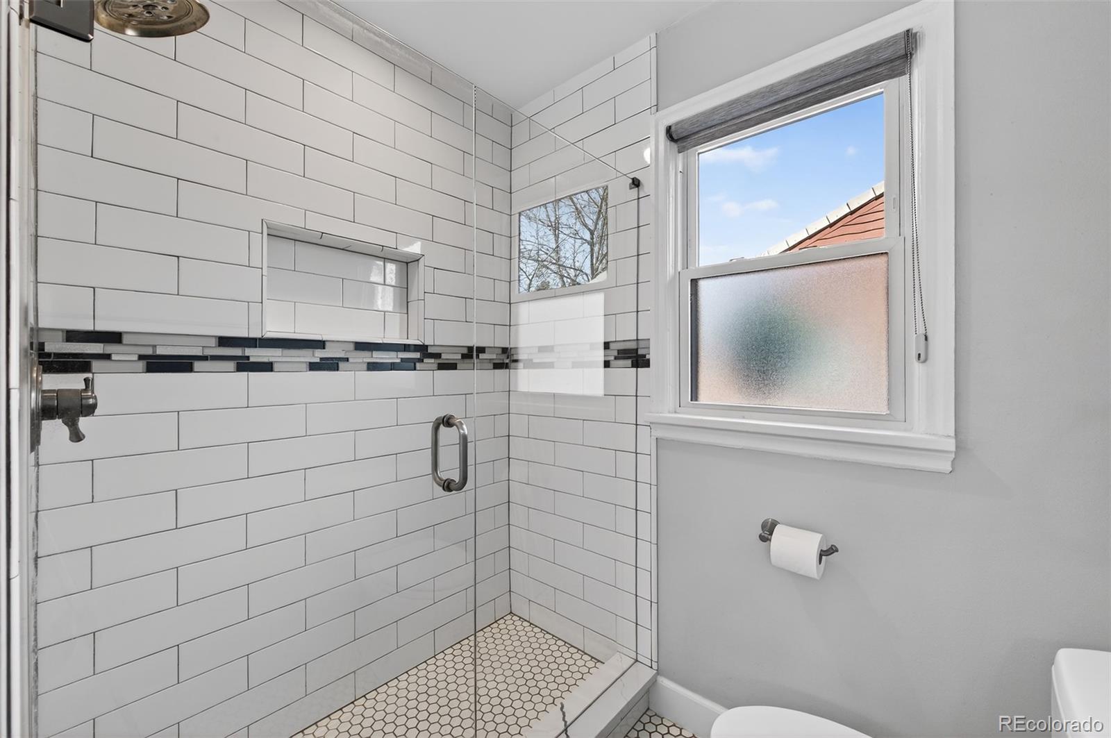 MLS Image #16 for 1241 s josephine street,denver, Colorado