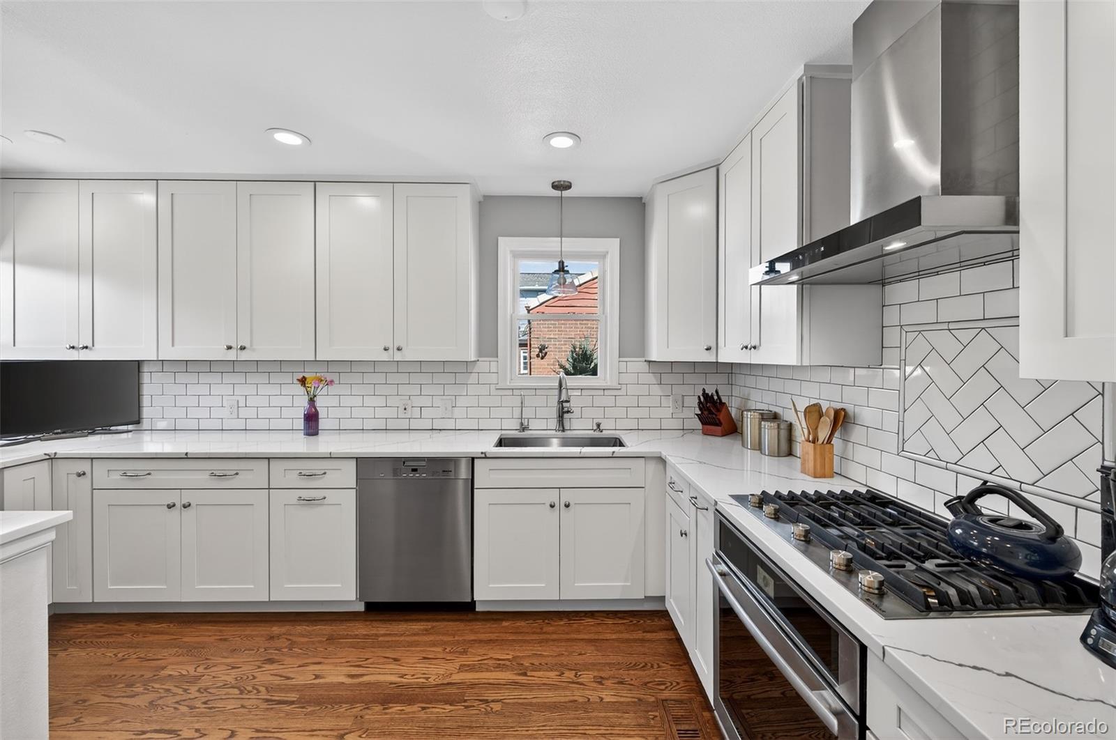 MLS Image #23 for 1241 s josephine street,denver, Colorado