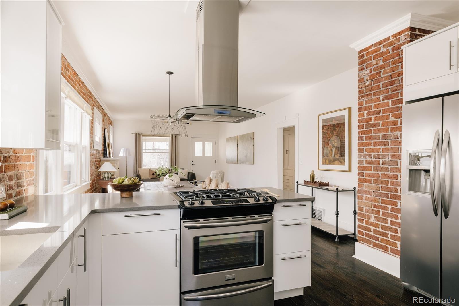 MLS Image #10 for 2218  cherry street,denver, Colorado
